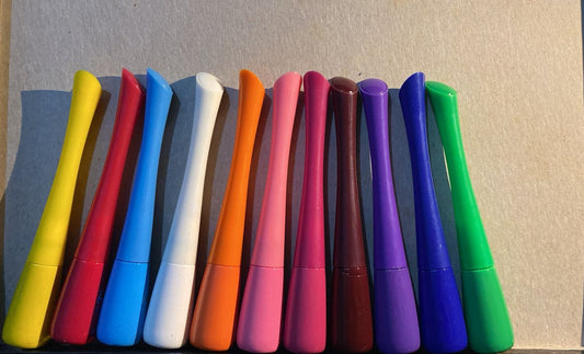 Colorful Eyeliner – Bold Color, Precise Definition (per piece)