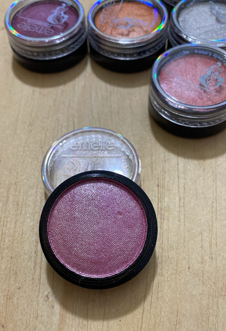 Professional Shimmer Glitter Eyeshadow – High-Impact Shine, Pro-Level Performance (Pack of 23pcs)