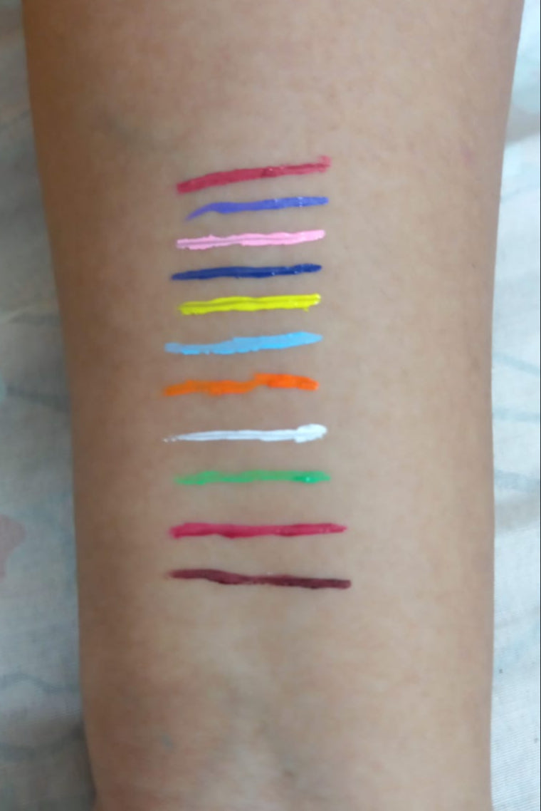 Colorful Eyeliner – Bold Color, Precise Definition (per piece)